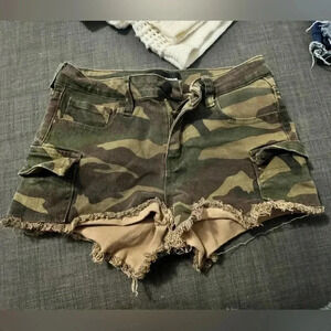 Fashion nova cute denim cargo shorts